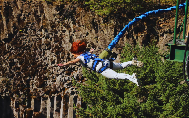 Bungee jumping